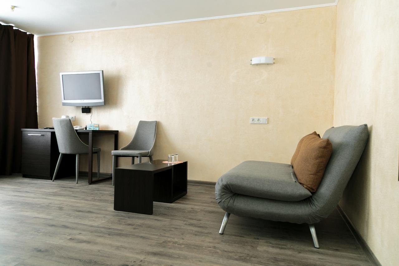 Tourist Hotel Charków Zewnętrze zdjęcie