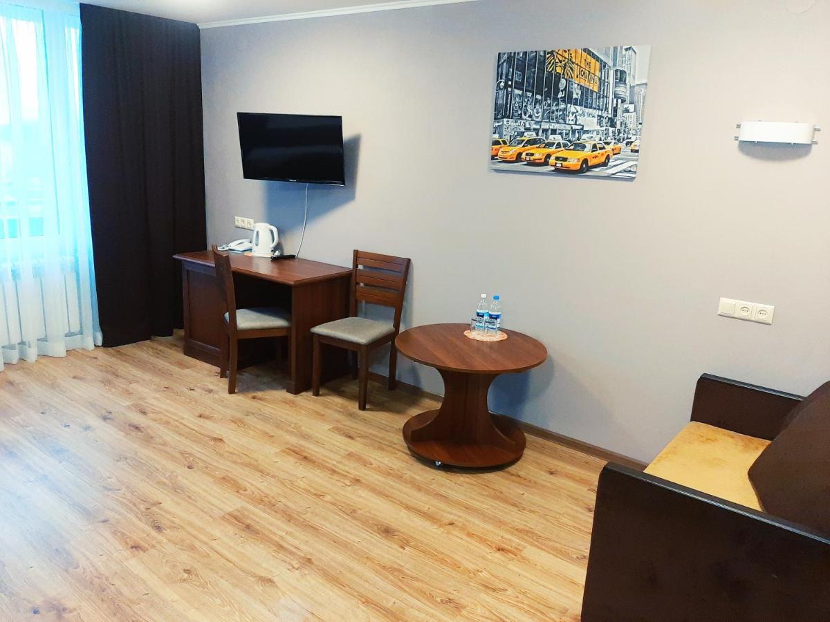 Tourist Hotel Charków Zewnętrze zdjęcie