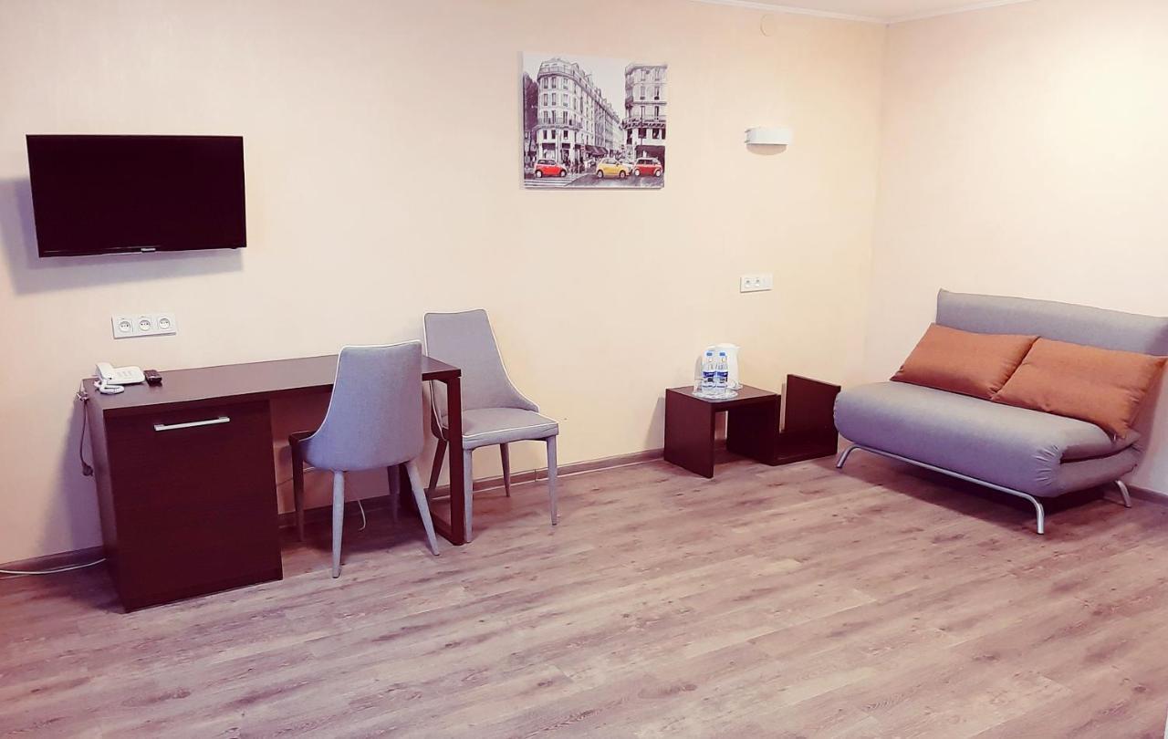 Tourist Hotel Charków Zewnętrze zdjęcie