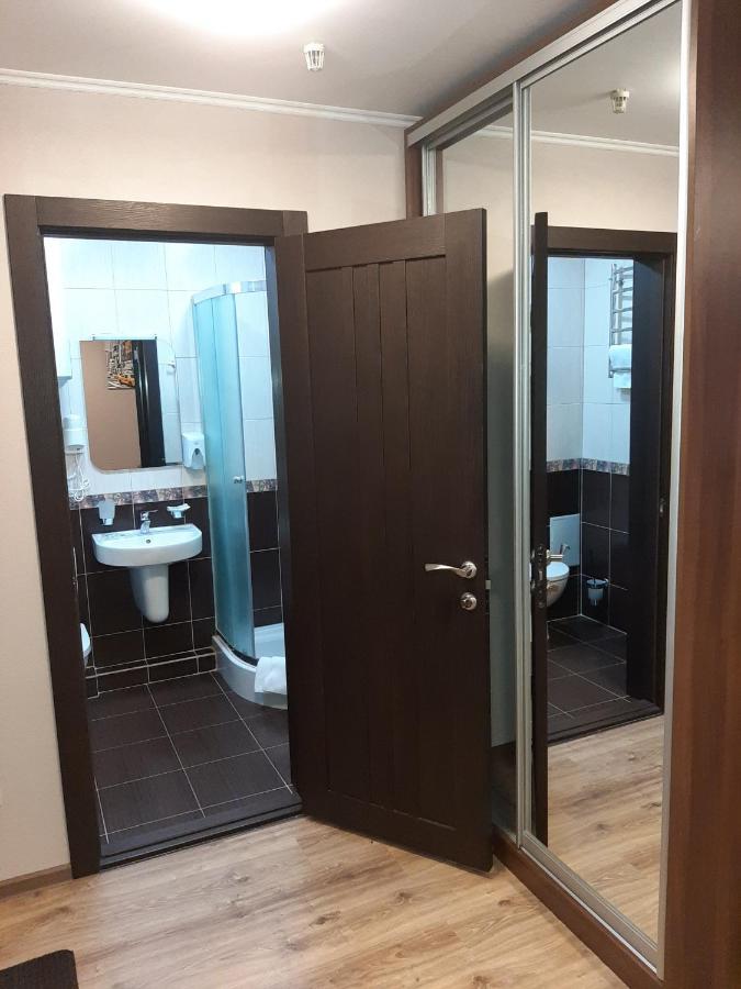 Tourist Hotel Charków Zewnętrze zdjęcie