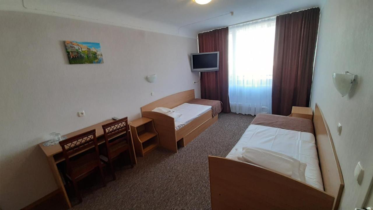 Tourist Hotel Charków Zewnętrze zdjęcie