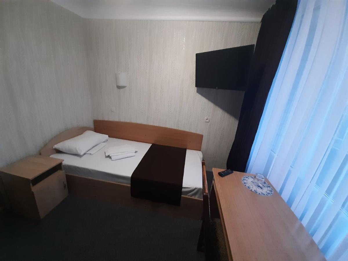 Tourist Hotel Charków Zewnętrze zdjęcie